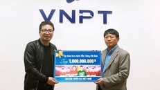 Phó Tổng Giám đốc VNPT Lương Mạnh Hoàng công bố số tiền tặng thưởng 1 tỷ đồng dành cho đội tuyển U23 Việt Nam 