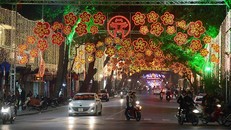 Bỏ hay giữ ‘Tết cổ truyền’: Một góc nhìn khác