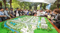 Sự kiện diễn ra trong công viên nhiệt đới Kim Ngân thuộc khu biệt thự Kim Long - Dragon City, tọa lạc tại đường Nguyễn Hữu Thọ, Nam Sài Gòn. Các hoạt động giao dịch, trao đổi diễn ra xen kẽ giữa không gian của âm nhạc nhẹ, tiệc cocktail..