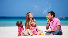 Những yếu tố quyết định cuộc sống có trọn vẹn hay không nằm ở gia đình, sức khỏe và sự sẻ chia.