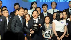  Ông Lê Viết Hải, Chủ tịch HĐQT – Tổng giám đốc Tập đoàn Hòa Bình tại Lễ Công bố & vinh danh xếp thứ 2 Top 50 Công ty kinh doanh hiệu quả nhất Việt Nam 2018,