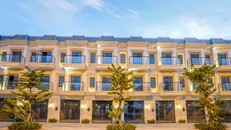 Đầu tự nhôm kính 2 lớp phủ Low-E mềm, ĐXMT không chỉ mang đến sự an toàn, tính thẩm mỹ mà còn tạo nên sự khác biệt đẳng cấp cho từng ngôi nhà.