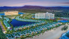 Vẻ quyến rũ, sang trọng của khu nghỉ dưỡng 5 sao Mövenpick Resort Waverly Phú Quốc trong ráng chiều