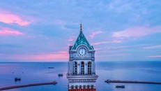 Tháp đồng hồ tại cáp treo Hòn Thơm- biểu tượng du lịch mới của thành phố Phú Quốc