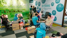 Tại MSD, được biết đến như là Merck & Co., Inc., Rahway, NJ ở Hoa Kỳ và Canada.