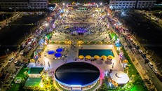 Quảng trường Bông lúa tại Golden Field Nghĩa Lộ trở thành khu Downtown mới của khu vực Nghĩa Lộ, Yên Bái.