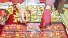 Chuyên gia văn hóa lên tiếng trước hiện tượng “săn vàng” bất chấp rủi ro trong ngày vía Thần Tài