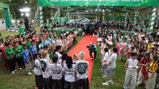 Khu vực trưng bày của Herbalife Việt Nam tại sự kiện thu hút nhiều người tham gia với các hoạt động tương tác thú vị.