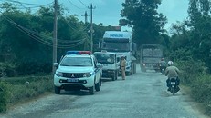 Quảng Bình không xử lý nổi một chiếc xe quá tải?