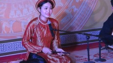 Đào nương sợ bố và tuổi thơ sống cùng lối phách hàng hoa