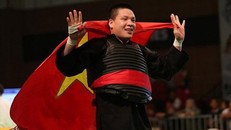 Võ sĩ Trí 'lì' và cuộc chiến trở thành 'người khổng lồ'