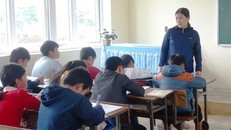 Giáo viên ứng xử vụng về trước 'scandal'