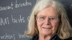 Người phụ nữ đầu tiên nhận giải thưởng Abel về toán học