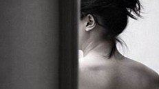 Nói với con về clip đen