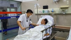 Thời tiết nắng nóng, người bệnh nhập viện cấp cứu tại BV Bạch Mai gia tăng.