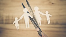 Li hôn ngàn cay đắng