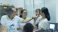 Vị Giáo sư Ý với hành trình 10 năm phẫu thuật không thù lao tại Việt Nam