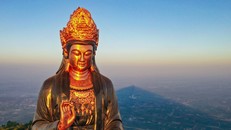 Những 'mật mã' trong bức tượng Phật Bà bằng đồng cao nhất châu Á trên đỉnh Bà Đen 