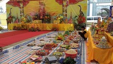 Hàng nghìn người cầu siêu cho nạn nhân tai nạn giao thông