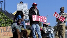 Người trẻ thất nghiệp – “Bom hẹn giờ”?