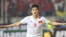 Công Vinh vui mừng sau khi đưa tỉ số lên 2-1 (Ảnh: Báo Thanh Niên)