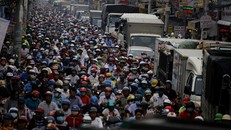 Tình trạng ùn tắc trên quốc lộ 50