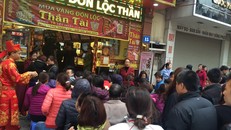 Vì sao nhiều người muốn mua vàng ngày vía Thần tài?