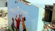 Bức bích họa nhà ông Nguyễn Hồng Thanh còn giữ lại. Ảnh: Đắc Thành