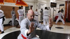 Cao thủ Vịnh Xuân Pierre Francois Flores 