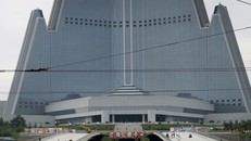 Tòa nhà Ryugyoung được khánh thành ngày 27/7. Ảnh: SCMP