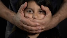 Giương cao “ăng ten” bảo vệ trẻ