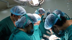 Ca mổ cho thai phụ đã thành công 