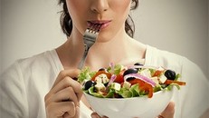 Người dễ cảm lạnh và cúm hãy ưu tiên ăn nhiều thực phẩm “ấm“