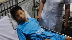 Cậu bé lớp 8 ở Bình Phước bị kim may quần áo đâm vào ngực rồi vào tim