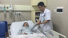 Bệnh nhân đột quỵ đang điều trị tại Bệnh viện Bạch Mai. Ảnh: BV cung cấp.