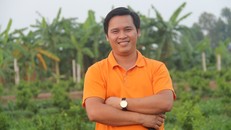 Anh Lê Trọng Hà - Giám đốc Công ty cổ phần Nông nghiệp An Đồng Farm tại nông trại của mình