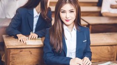 Hương Tràm trong MV "Em gái mưa"