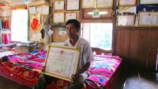 Chân dung của anh Hồ Ê Nót