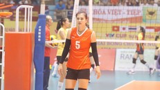 Ngôi sao không tuổi và nghiệp đấu 24 năm ngọt ngào cùng cay đắng 