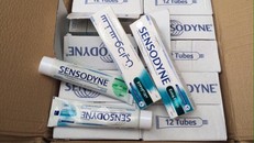 Bắt giữ hơn 18 ngàn tuýp kem đánh răng Sensodyne ‘dỏm’ tại Hà Nội