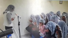 Rất nhiều nữ sinh bị lôi kéo theo Hội Thánh Đức Chúa Trời 