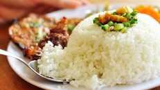 Ăn thêm cơm có thể khiến bạn… giảm cân