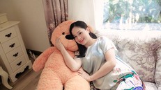 Diễn viên Lan Phương đã hạ sinh con gái đầu lòng với chồng Tây