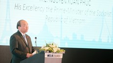 Thủ tướng Nguyễn Xuân Phúc phát biểu tại Hội nghị - Ảnh: VGP/Quang Hiếu