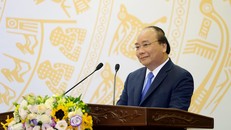 Thủ tướng Nguyễn Xuân Phúc phát biểu tại cuộc gặp mặt - Ảnh: VGP/Quang Hiếu