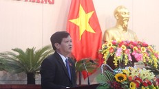 Ông Nguyễn Nho Trung được các đại biểu HĐND thành phố bầu làm chức danh Chủ tịch HĐND thành phố Đà Nẵng. Ảnh Nguyễn Thành