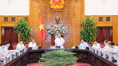 Thủ tướng Nguyễn Xuân Phúc phát biểu trong phiên họp Chính phủ ngày 9/7. Ảnh: VGP