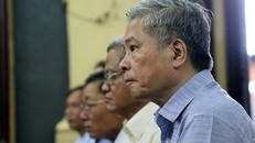 Ông Đặng Thanh Bình cùng các đồng phạm tại phiên tòa sơ thẩm