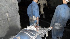 Một vụ tai nạn hầm lò nghiêm trọng khiến thợ lò tử nạn xảy ra tại Cty than Mông Dương cách đây vài năm. Ảnh: T.N.D