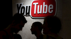 Góc khuất đằng sau những người kiếm tiền trên YouTube